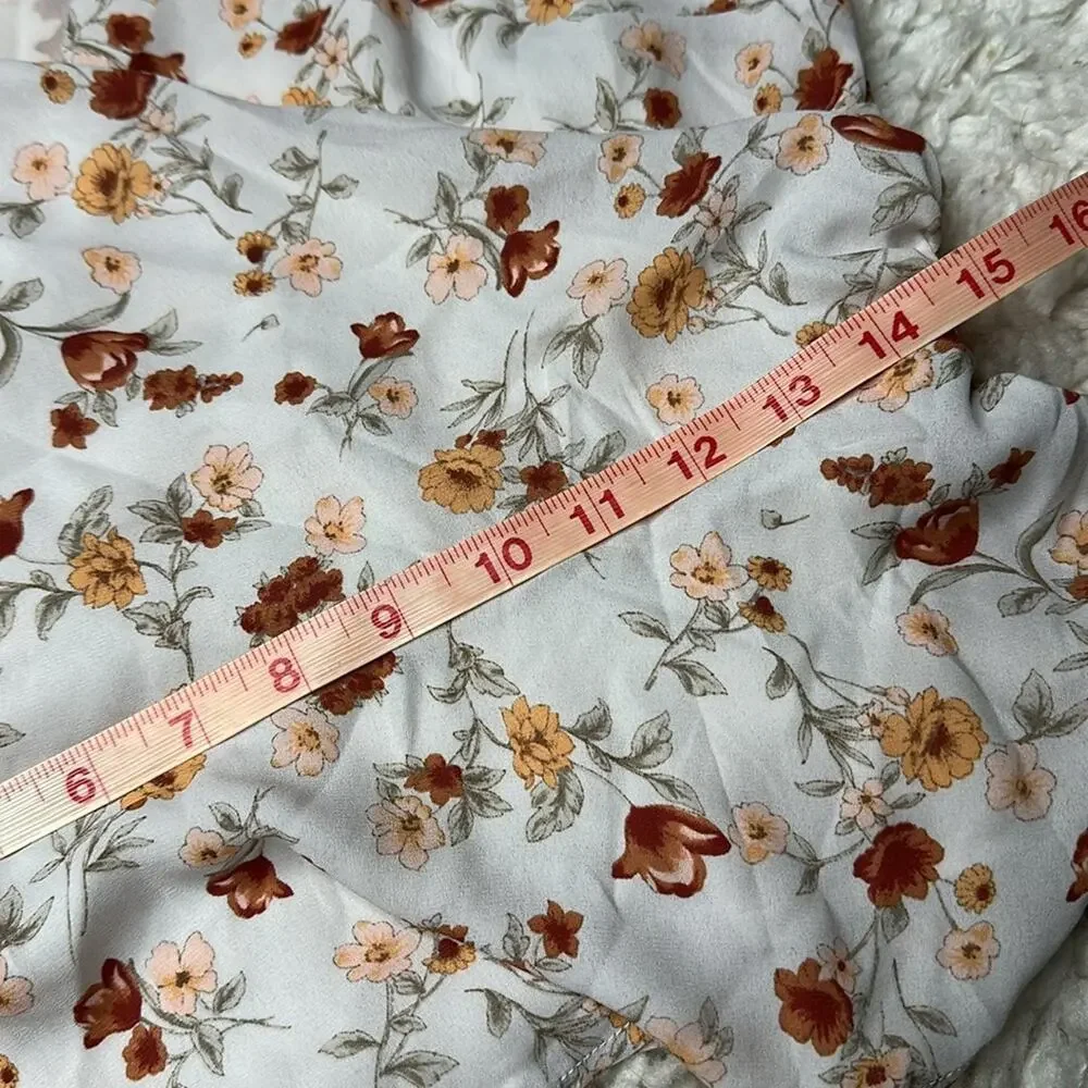 Astr The Label Puff Sleeve Wrap Blouse Floral Girly Cottagecore C2